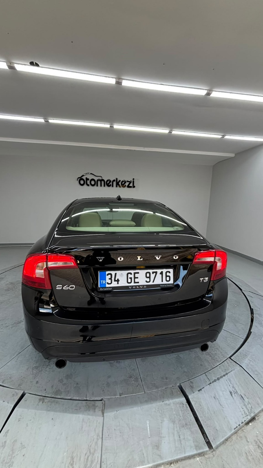VOLVO S60 13